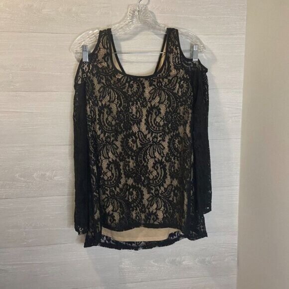 Women's‎ Lace Cold-Shoulder Long-sleeved Sheer Top - Picture 2 of 6